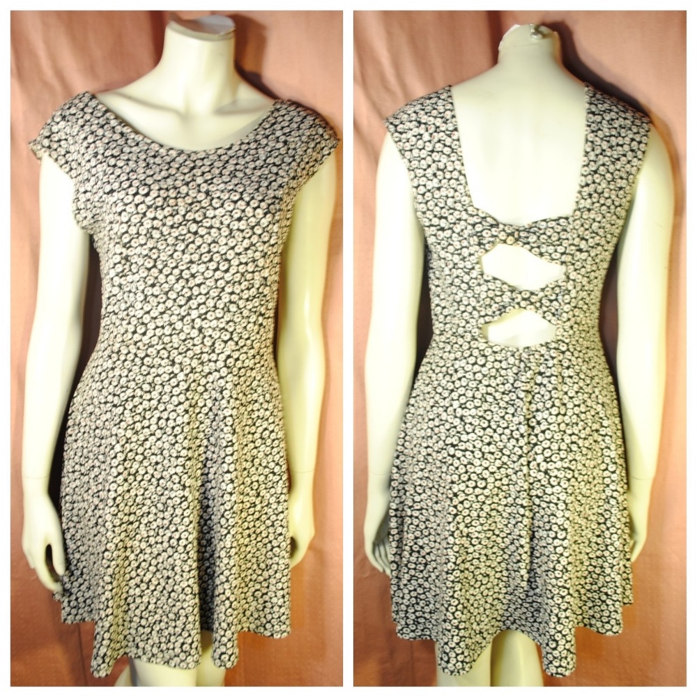 Floral Print Skater Dress Open Back M L Stretchy